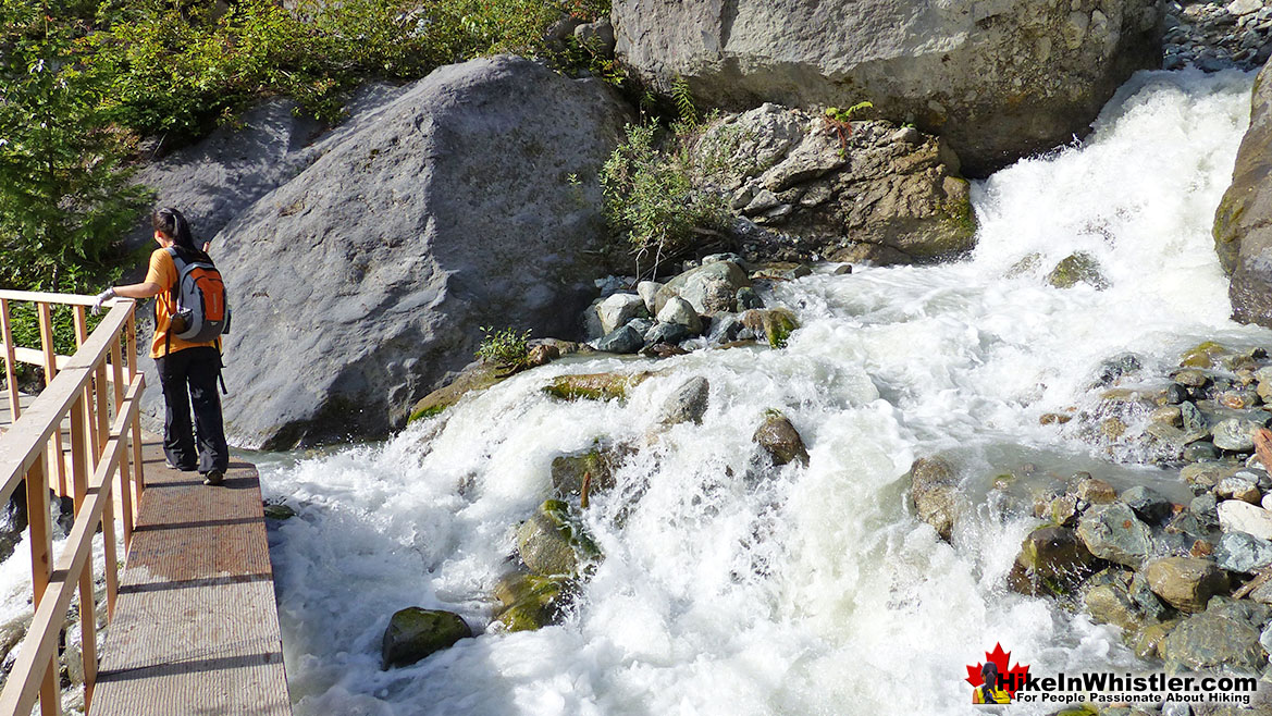 Lillooet River Trail to Keyhole Hot Springs