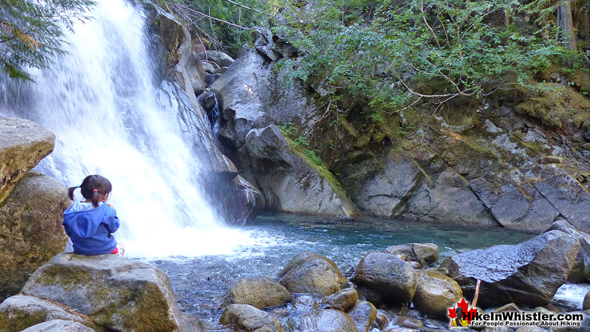 Rainbow Falls on the Rainbow-Sproatt Flank Trail