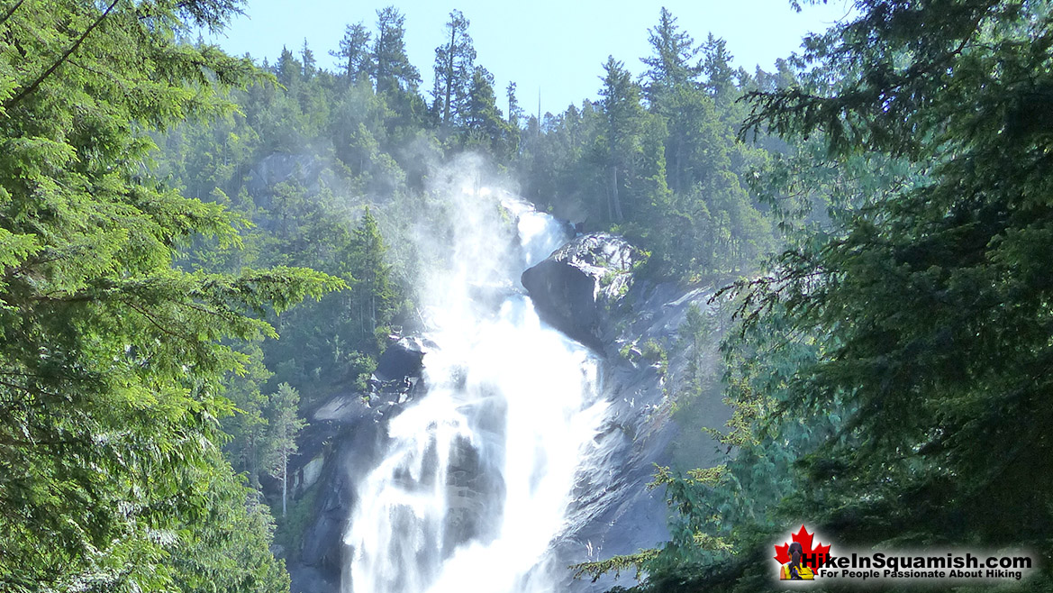 Shannon Falls 1 Hike in Squamish